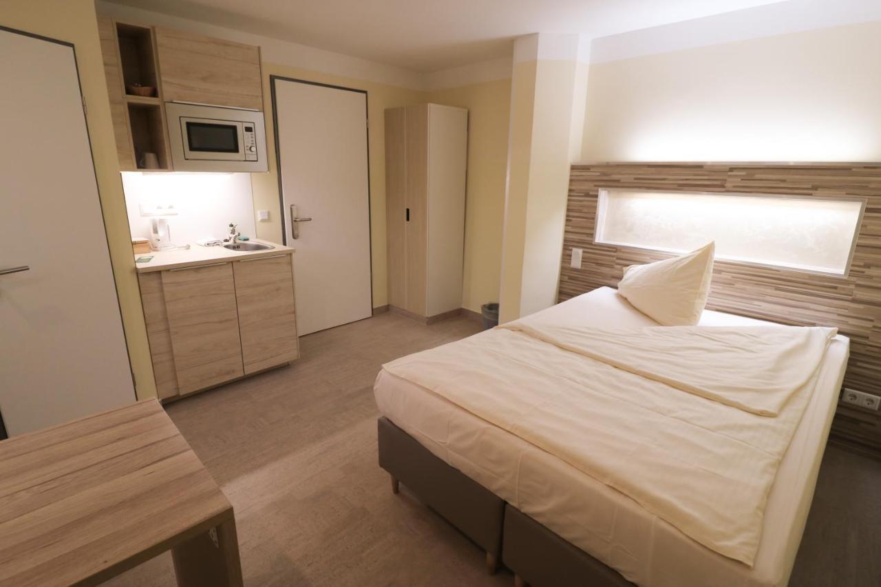 אסן Petul Apart Hotel Ernestine מראה חיצוני תמונה