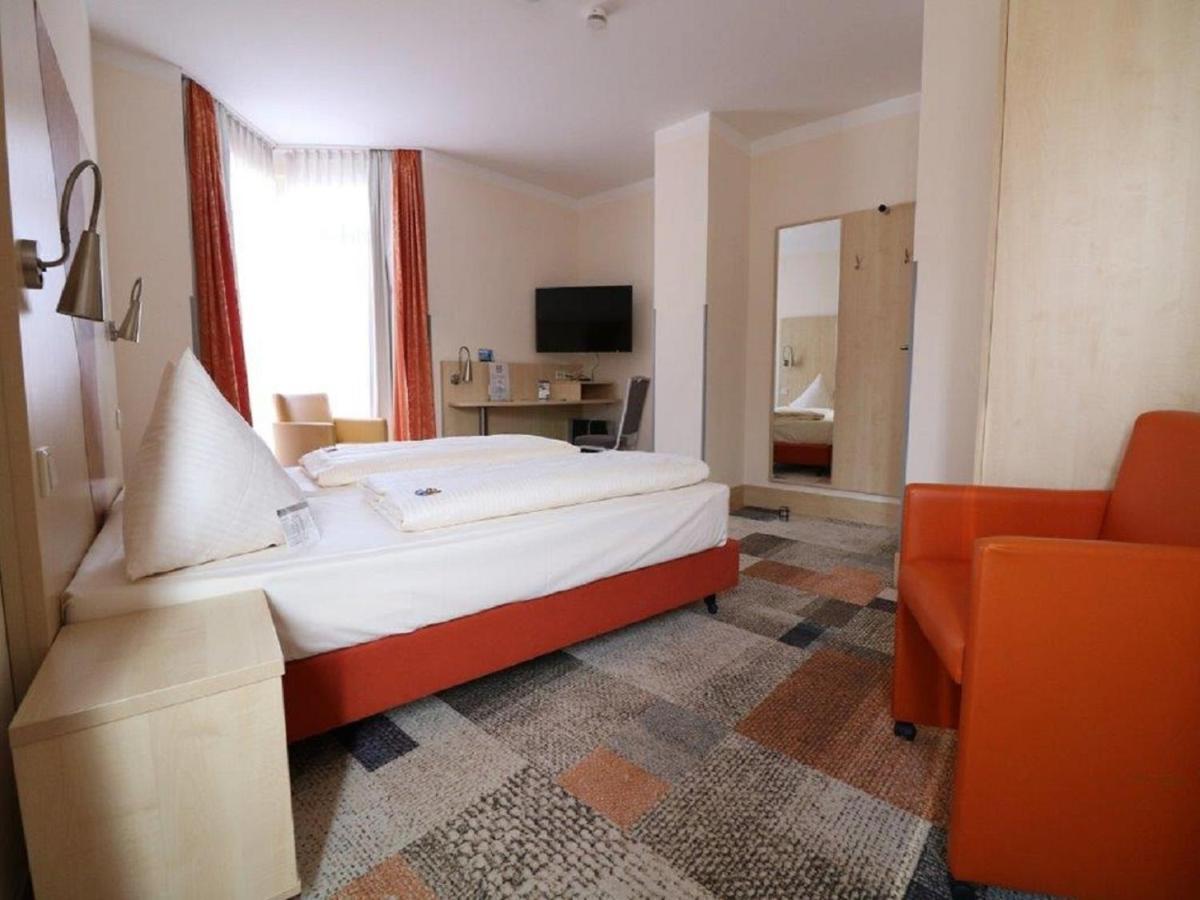 אסן Petul Apart Hotel Ernestine מראה חיצוני תמונה