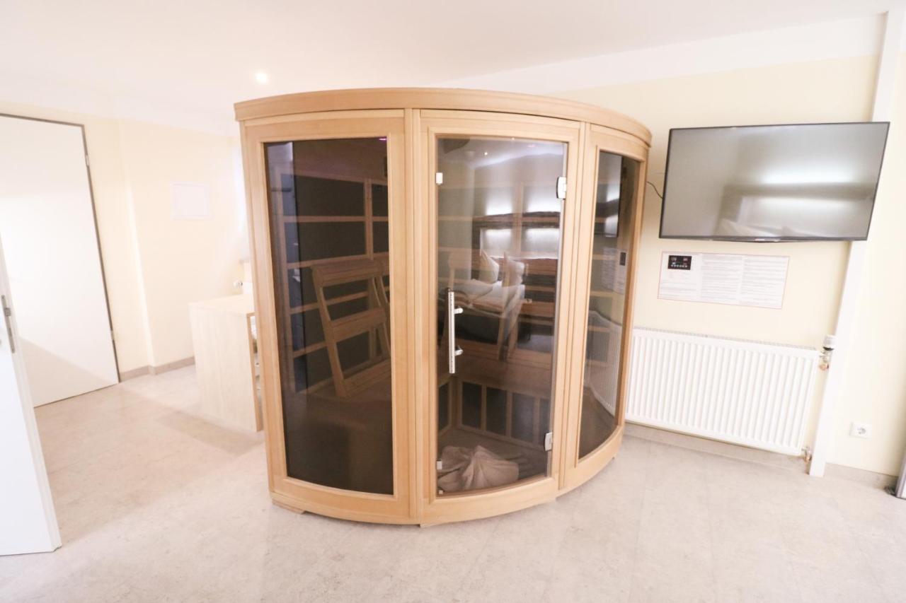אסן Petul Apart Hotel Ernestine מראה חיצוני תמונה