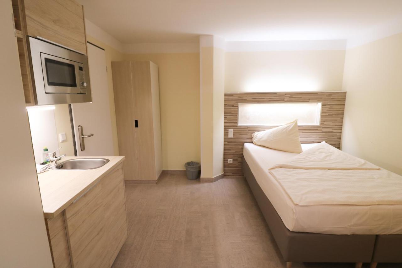 אסן Petul Apart Hotel Ernestine מראה חיצוני תמונה