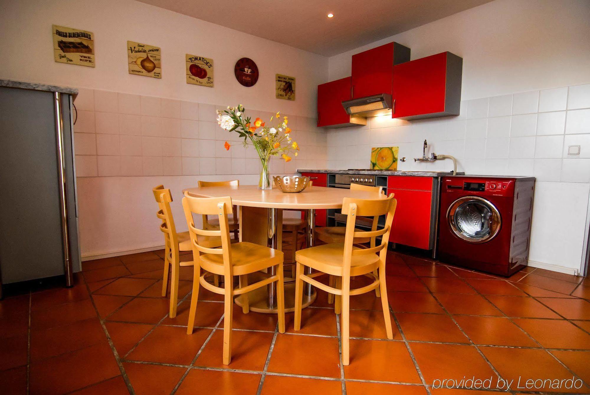אסן Petul Apart Hotel Ernestine מראה חיצוני תמונה