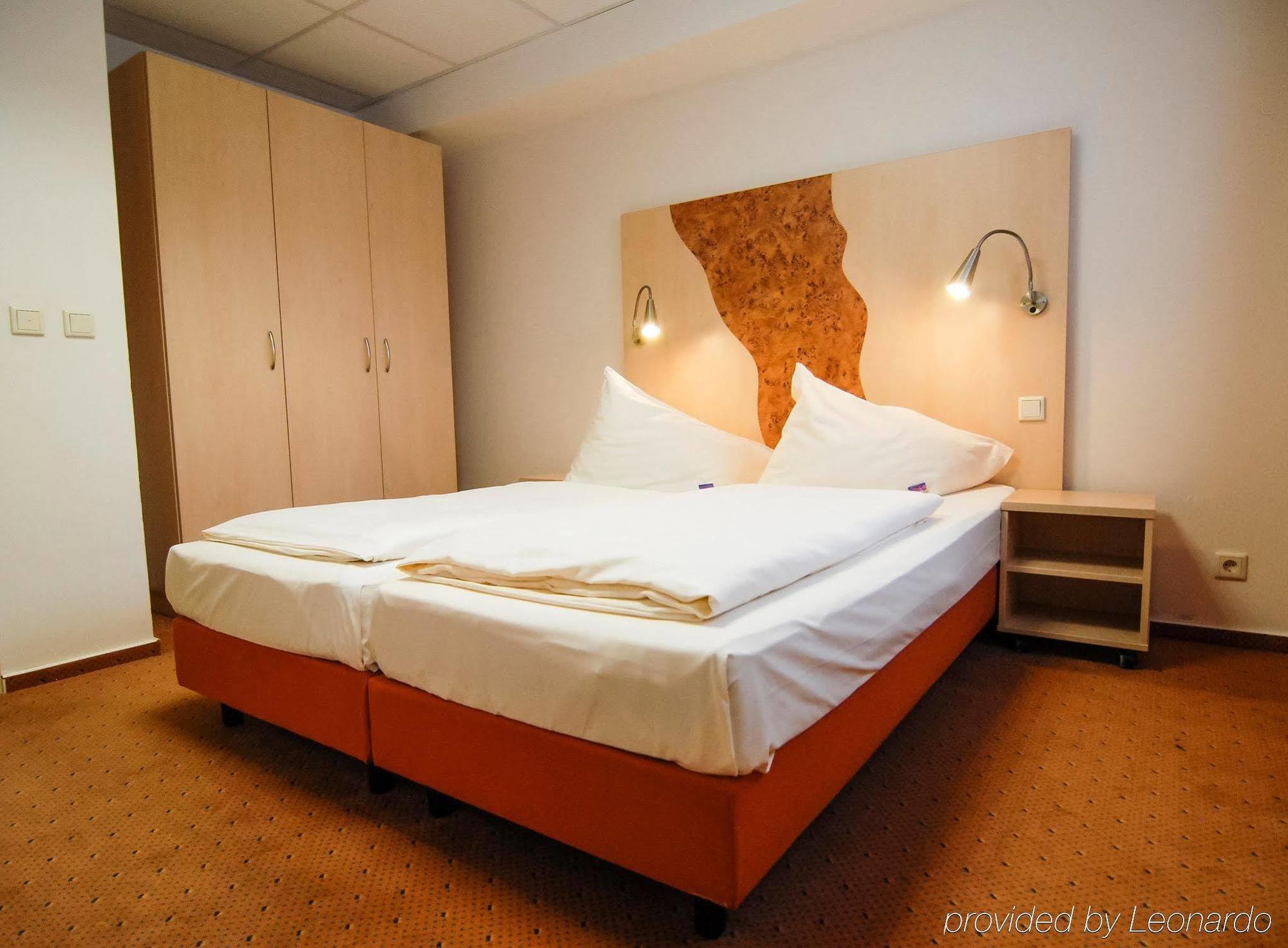 אסן Petul Apart Hotel Ernestine מראה חיצוני תמונה